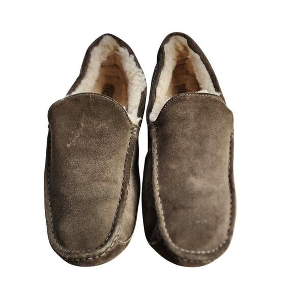 Men's Size 16 UGG Slippers - Picture 1 of 9